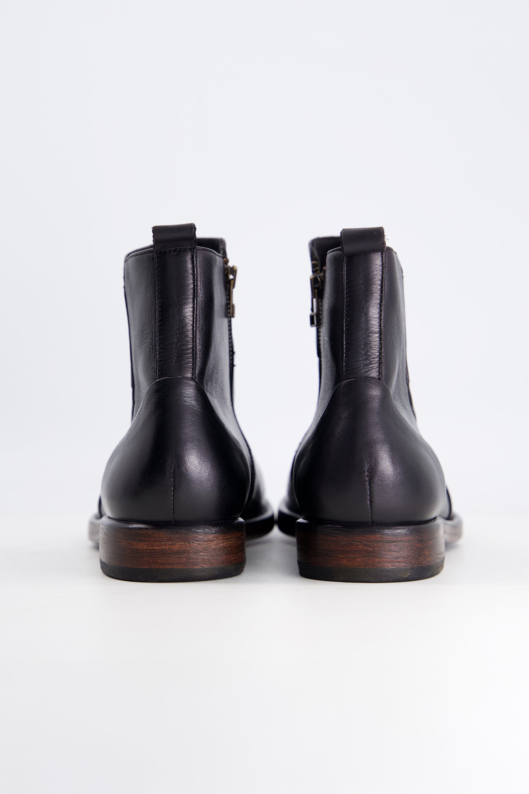 STARCO Gothic Chelsea Shoes