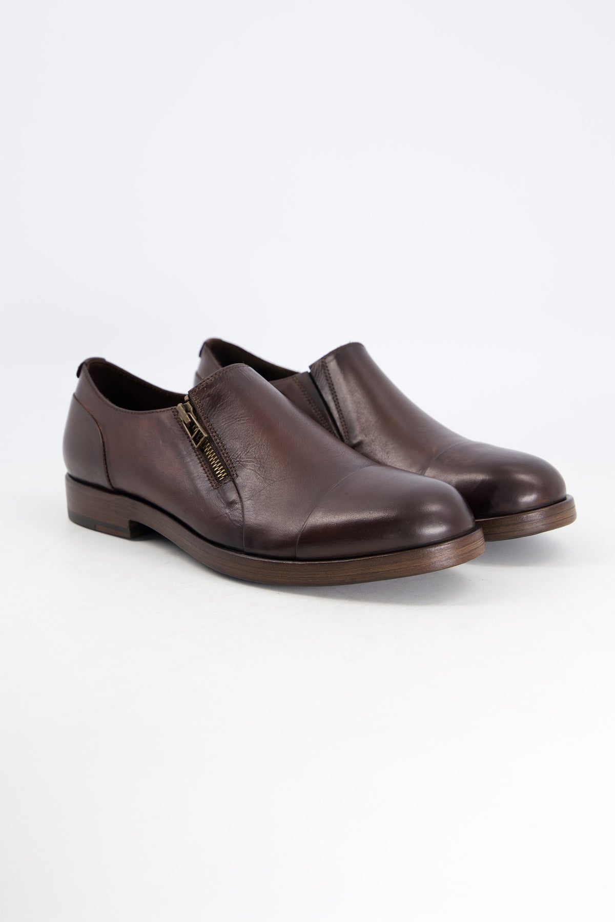 COSMO Short Zipper Dark Brown Shoes
