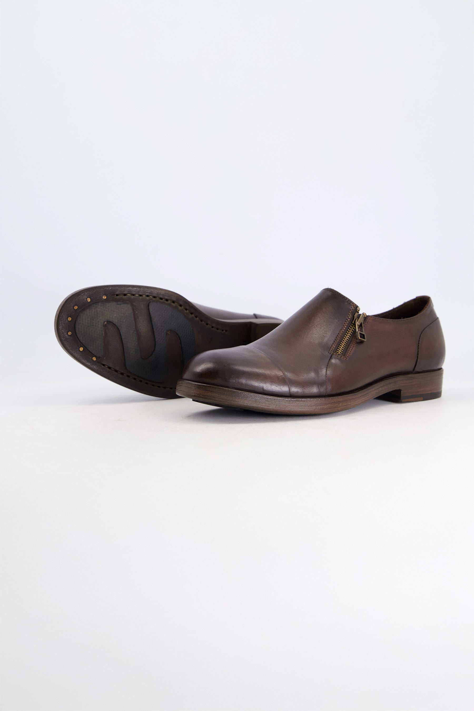 COSMO Short Zipper Dark Brown Shoes