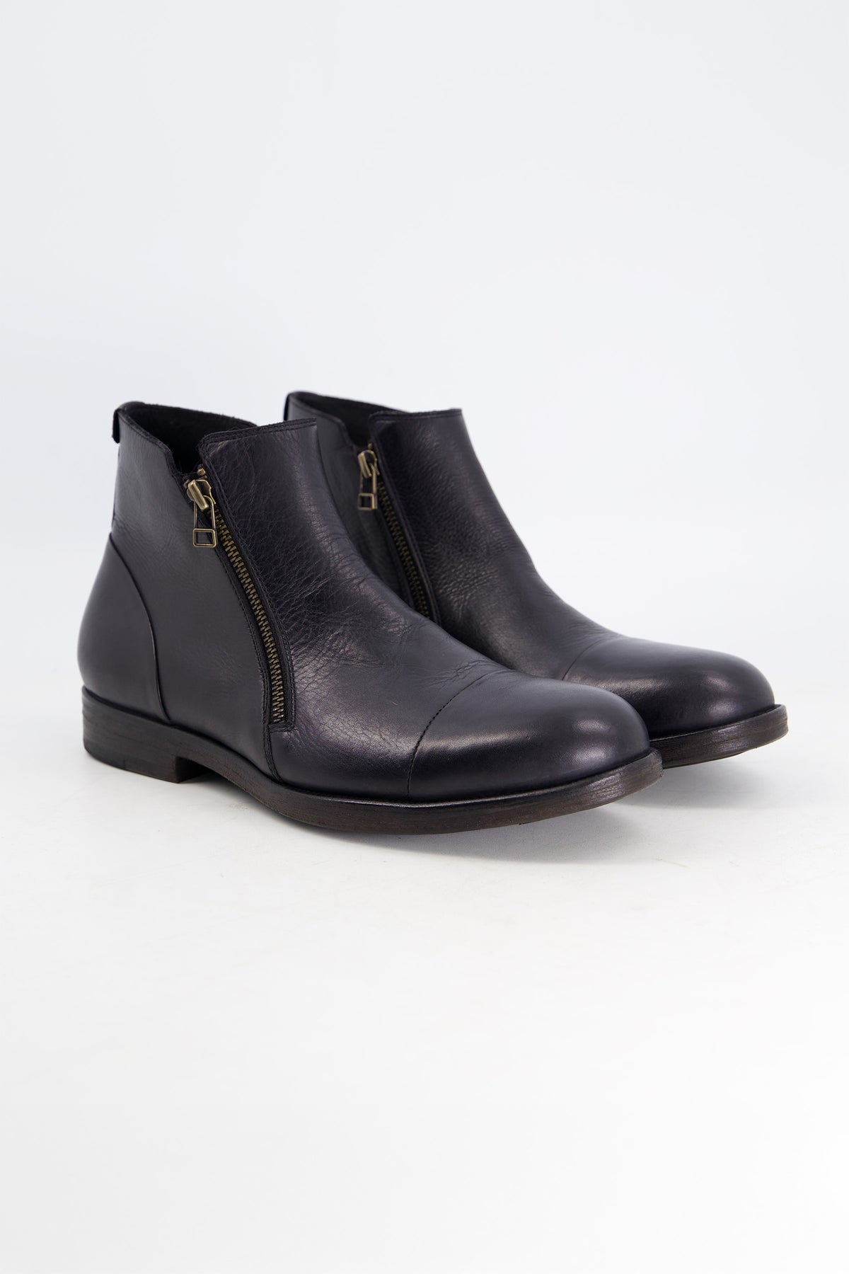 Drifty Grunge Double Zip Medium Ankle Shoes