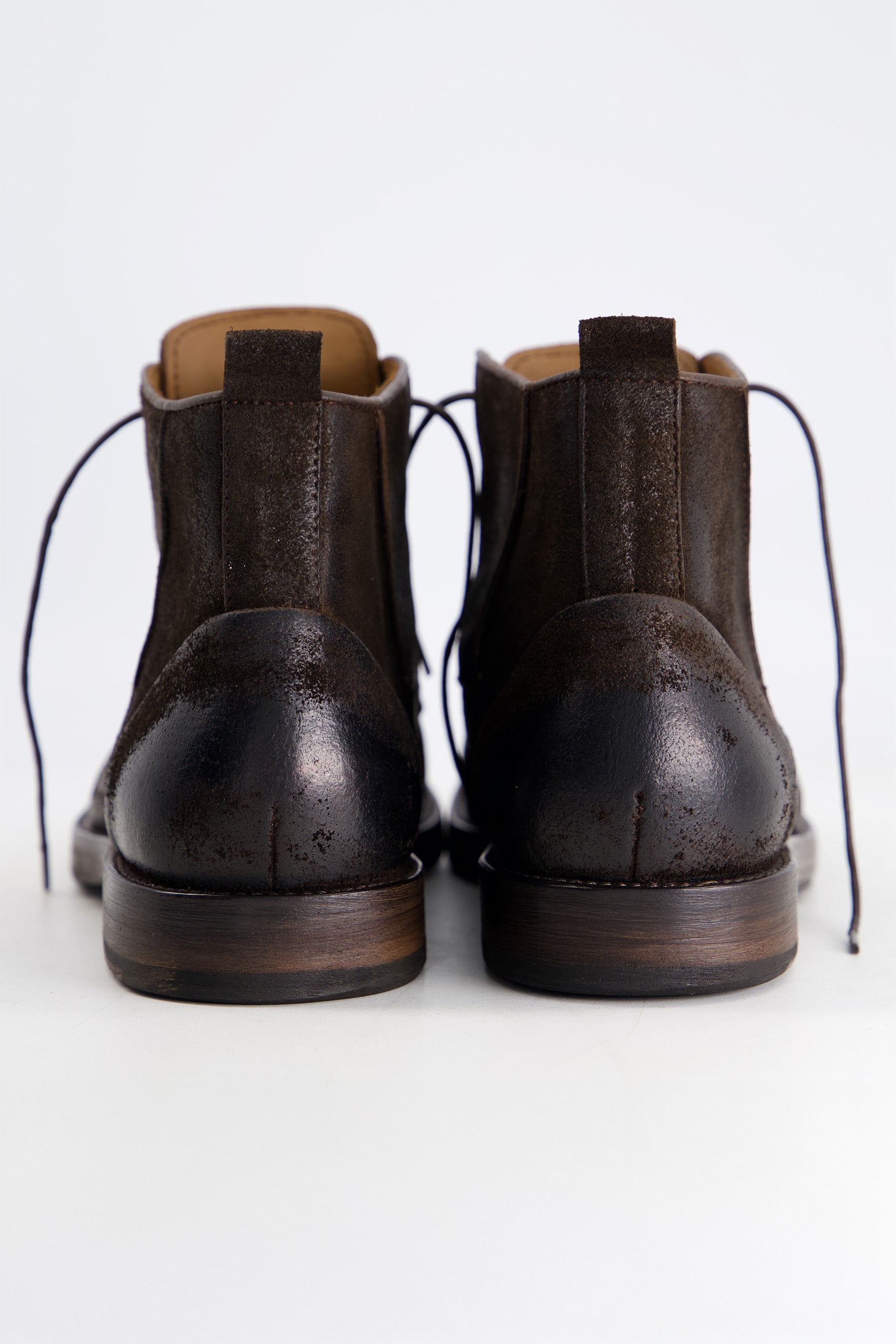 SAVOY Suede Chukka Shoes